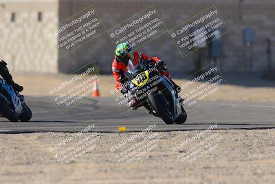 media/Dec-17-2023-CVMA (Sun) [[bf0c04832d]]/Race 2 Amateur Supersport Open/